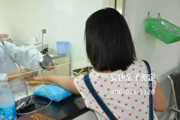 中山肇庆DNA亲子鉴定在哪里，肇庆市医院亲子鉴定中心在哪里 